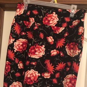 Lularoe Cassie skirt